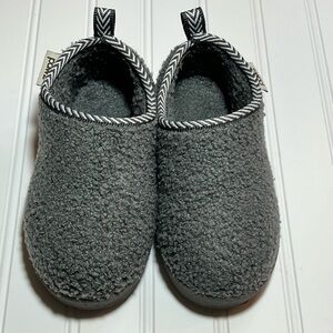 Pawz Cozy Gray Slipper Shoes kids 11/12 NWOT